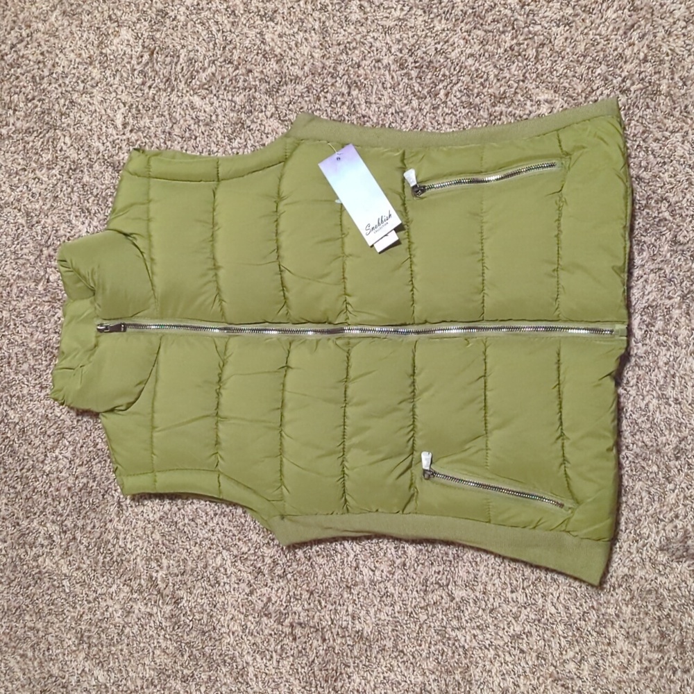 NWT Snobbish Collection Puffer Vest